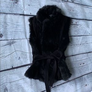 XOXO faux fur vest in black size L